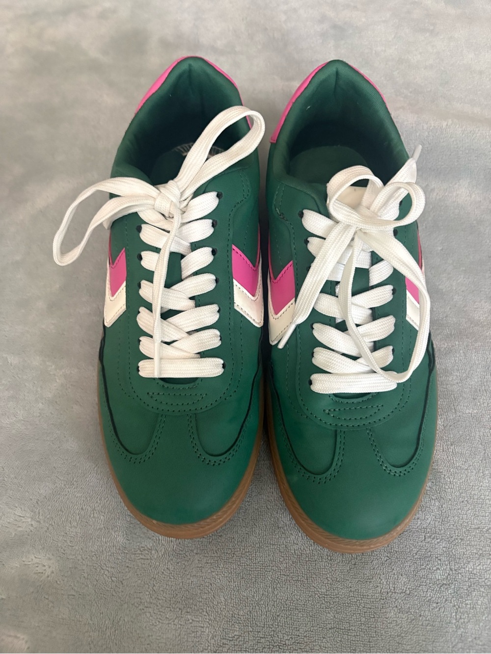 Ladies Dolce Vita sneaker